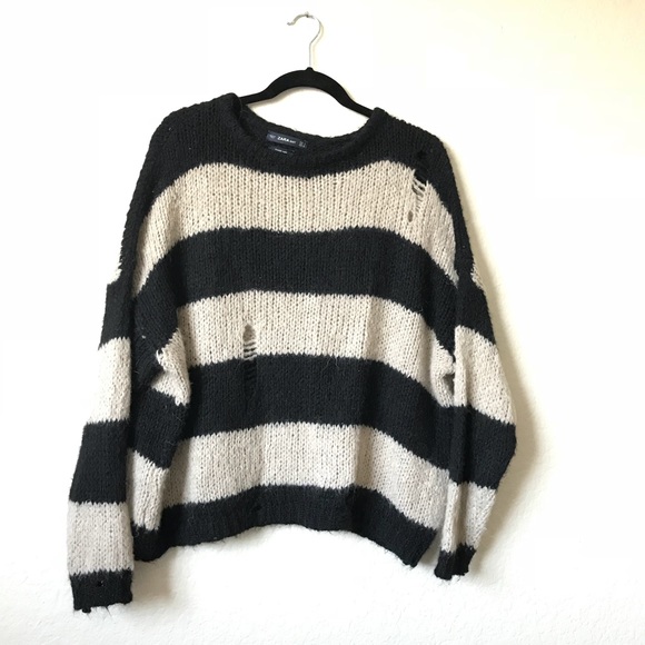 Zara Sweaters - Zara Over Sized Sweater